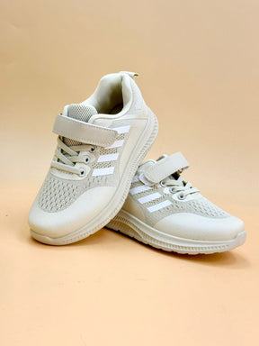 NEW ,  KIDS SHOES SIZE FROM 25 TO 36 K20