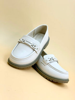 NEW ,  KIDS SHOES SIZE FROM 25 TO 36 K15