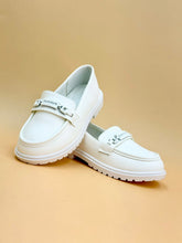 NEW ,  KIDS SHOES SIZE FROM 25 TO 36 K15