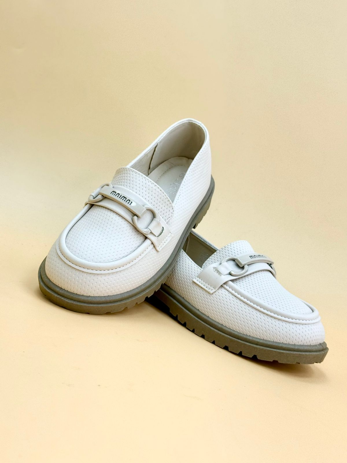NEW ,  KIDS SHOES SIZE FROM 25 TO 36 K28