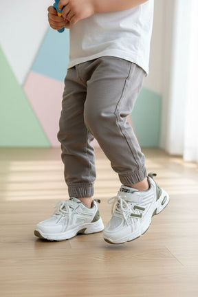 NEW ,  KIDS SHOES SIZE FROM 25 TO 36 K13