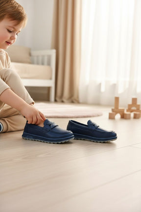 NEW ,  KIDS SHOES SIZE FROM 26 TO 30 K27
