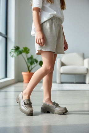 NEW ,  KIDS SHOES SIZE FROM 26 TO 35 K18