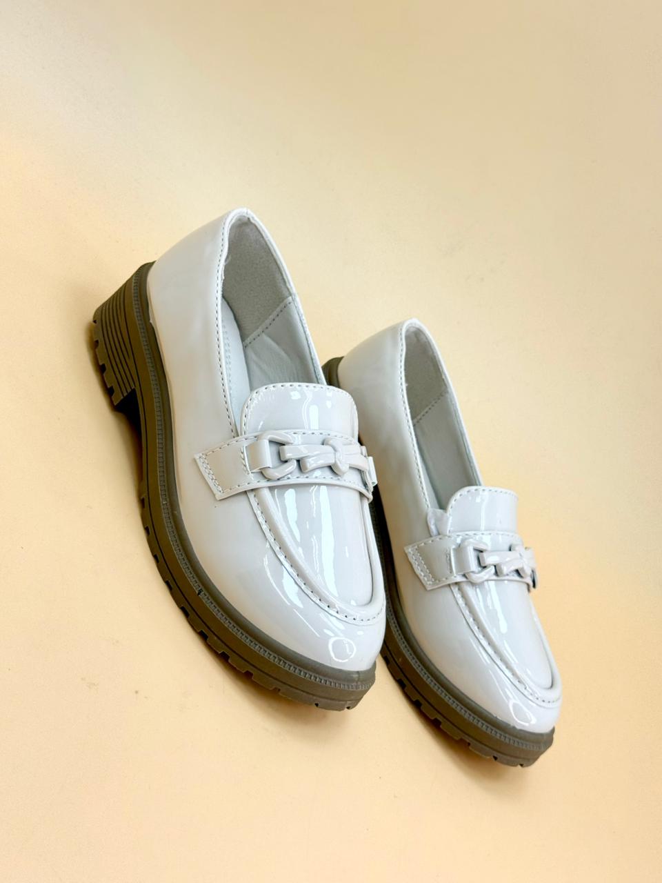 NEW ,  KIDS SHOES SIZE FROM 26 TO 35 K18