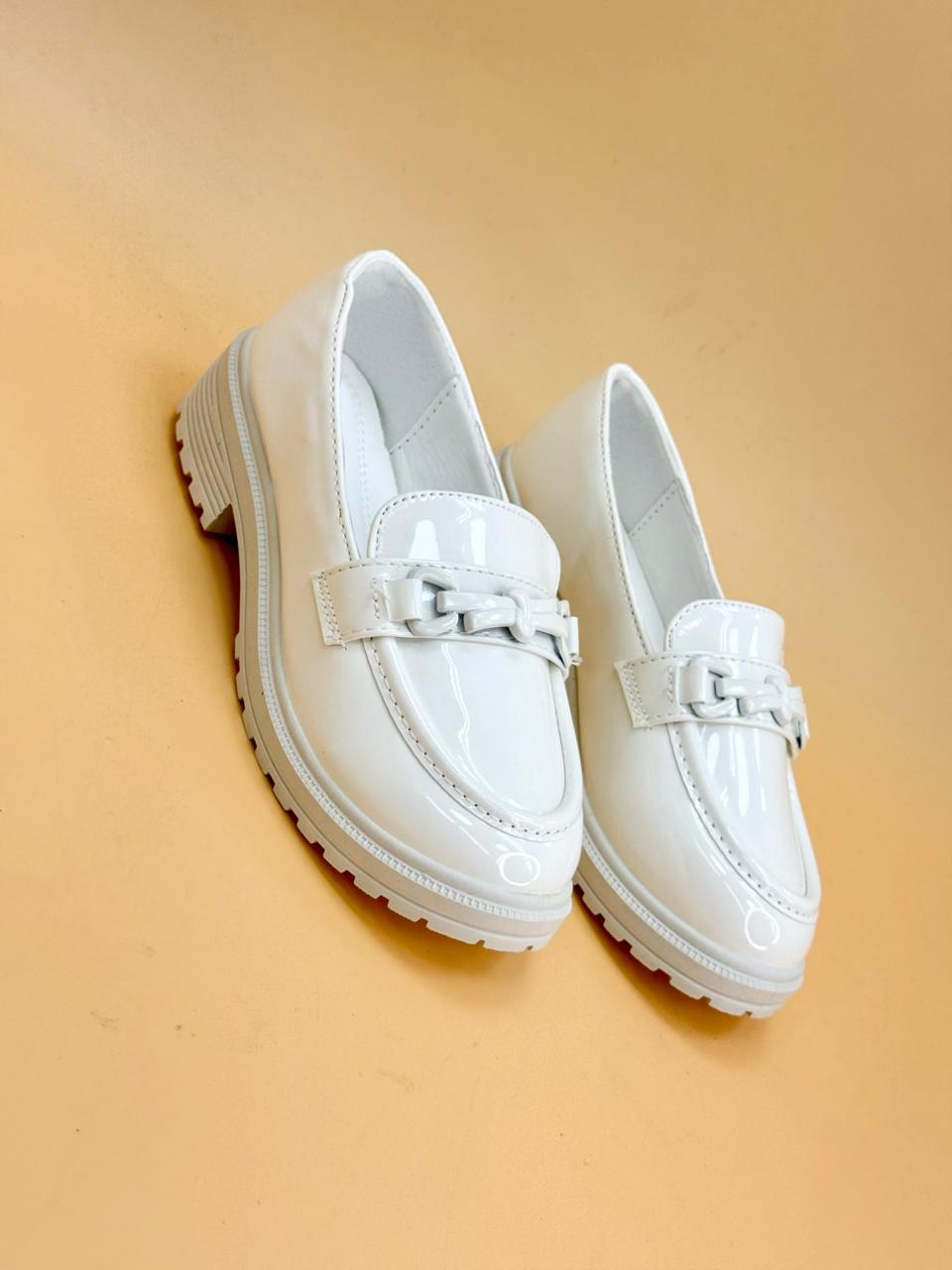 NEW ,  KIDS SHOES SIZE FROM 26 TO 35 K18