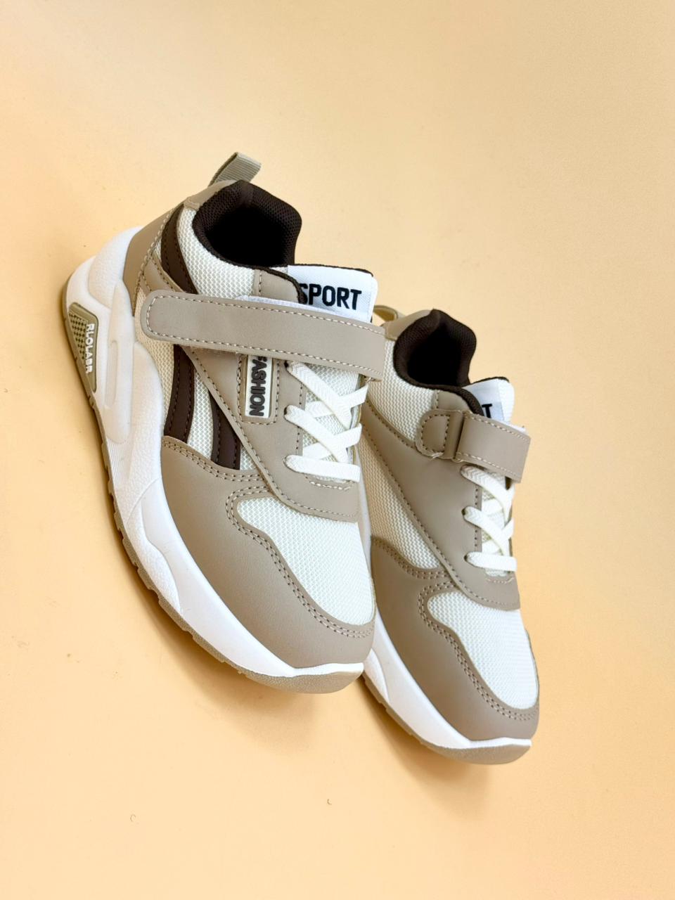 NEW ,  KIDS SHOES SIZE FROM 25 TO 36 K14