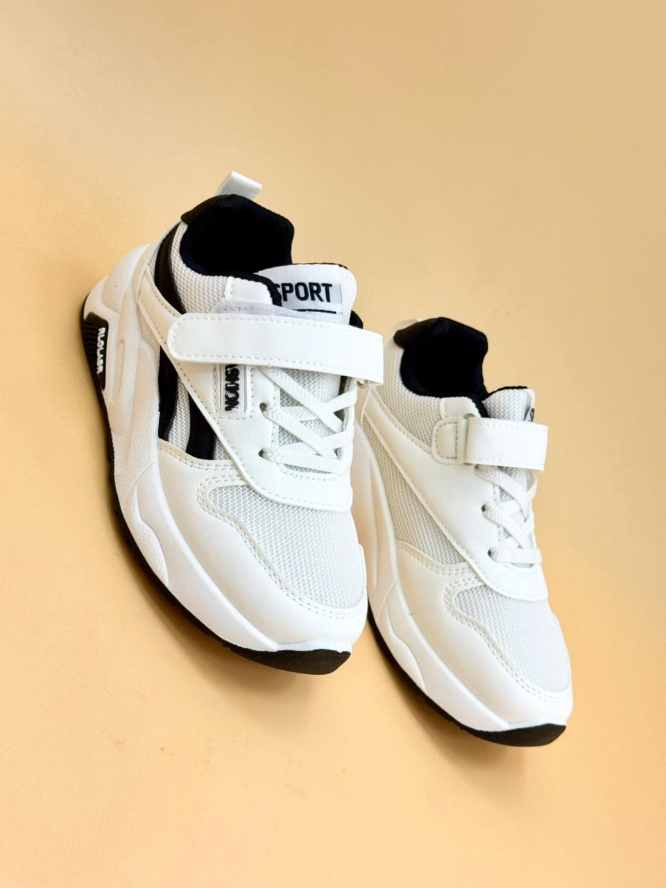 NEW ,  KIDS SHOES SIZE FROM 25 TO 36 K14