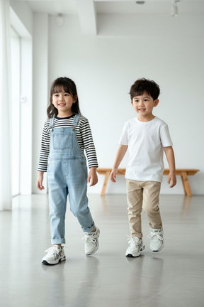 NEW ,  KIDS SHOES SIZE FROM 25 TO 36 K16