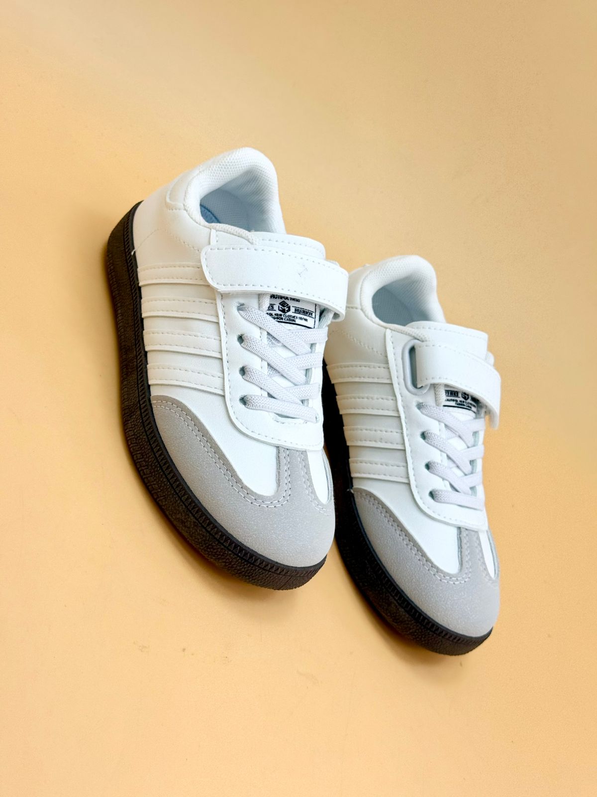 NEW ,  KIDS SHOES SIZE FROM 31 TO 36 K12