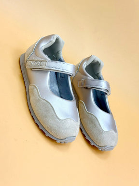 NEW ,  KIDS SHOES SIZE FROM 25 TO 36 K29