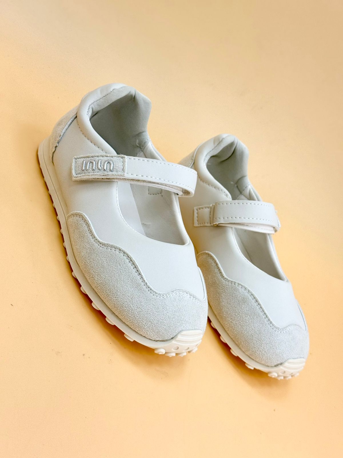 NEW ,  KIDS SHOES SIZE FROM 25 TO 36 K29