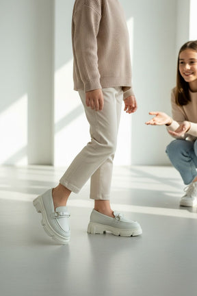 NEW ,  KIDS SHOES SIZE FROM 25 TO 30 K7