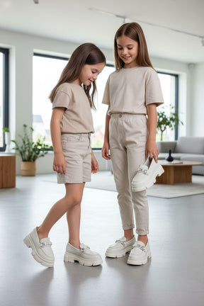 NEW ,  KIDS SHOES SIZE FROM 25 TO 30 K7