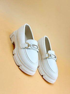 NEW ,  KIDS SHOES SIZE FROM 31 TO 36 K8