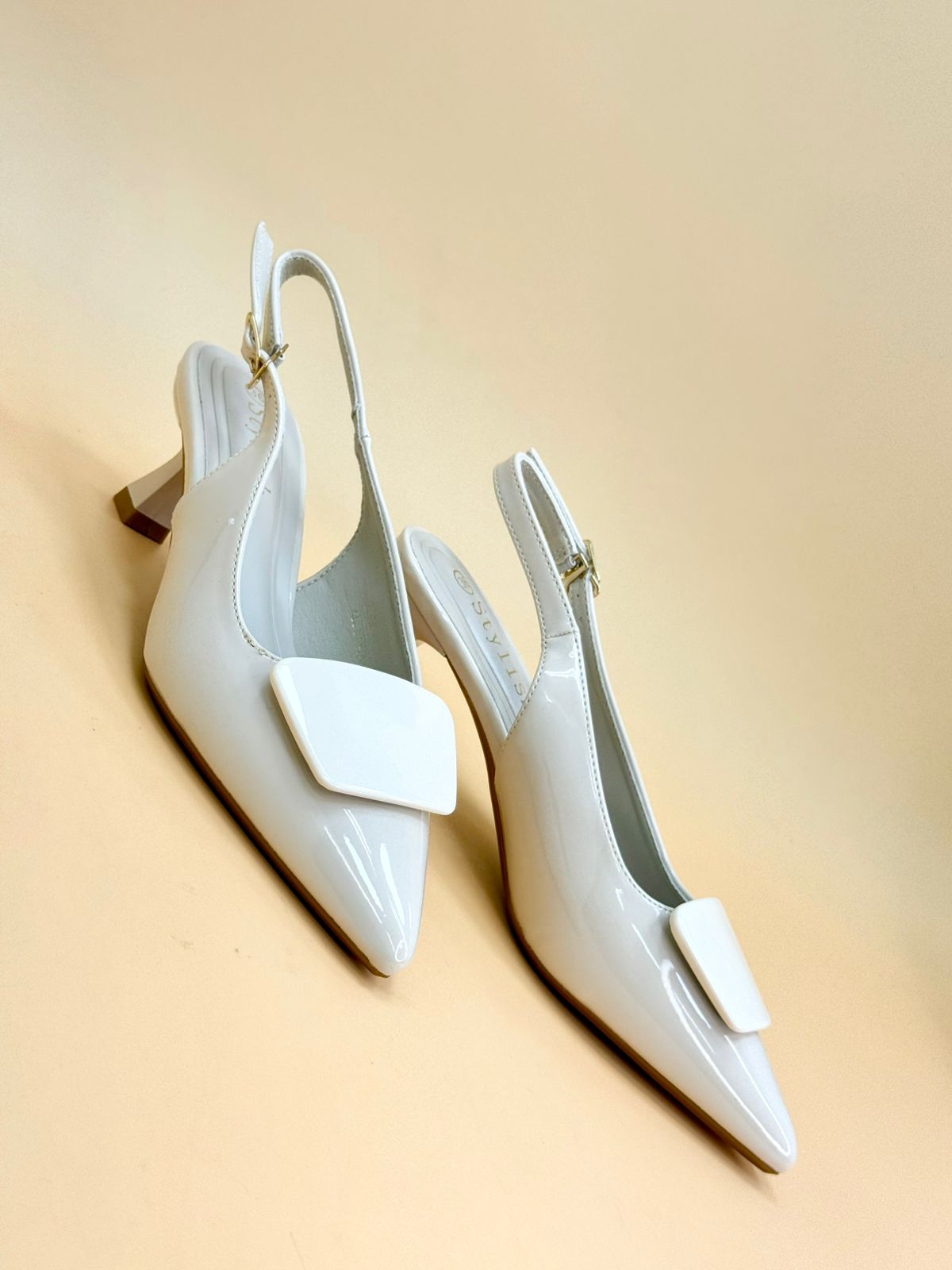 WOMEN SHOES HEELS W899