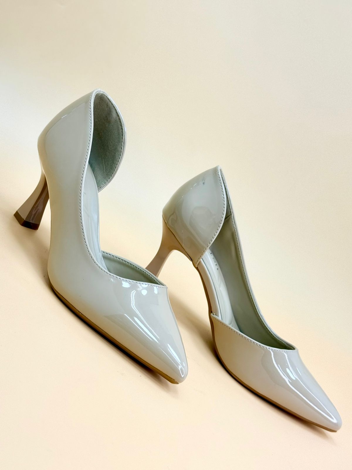 WOMEN SHOES HEELS W909