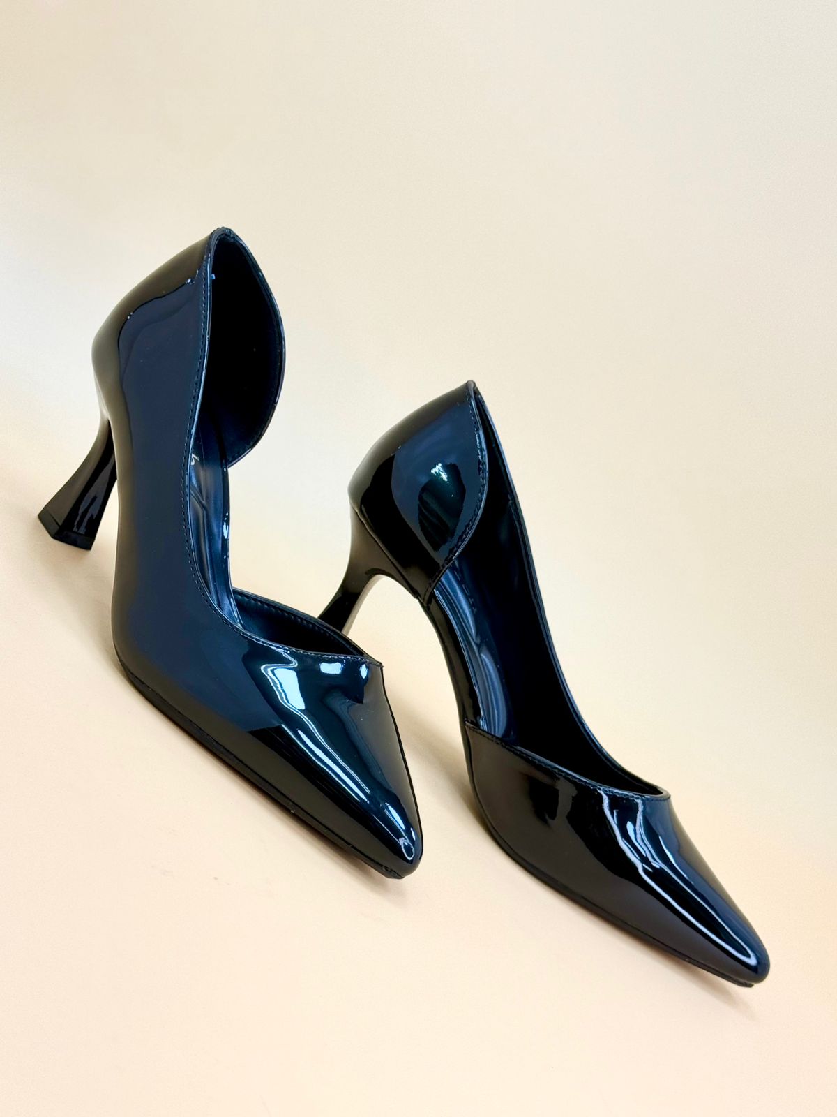 WOMEN SHOES HEELS W909