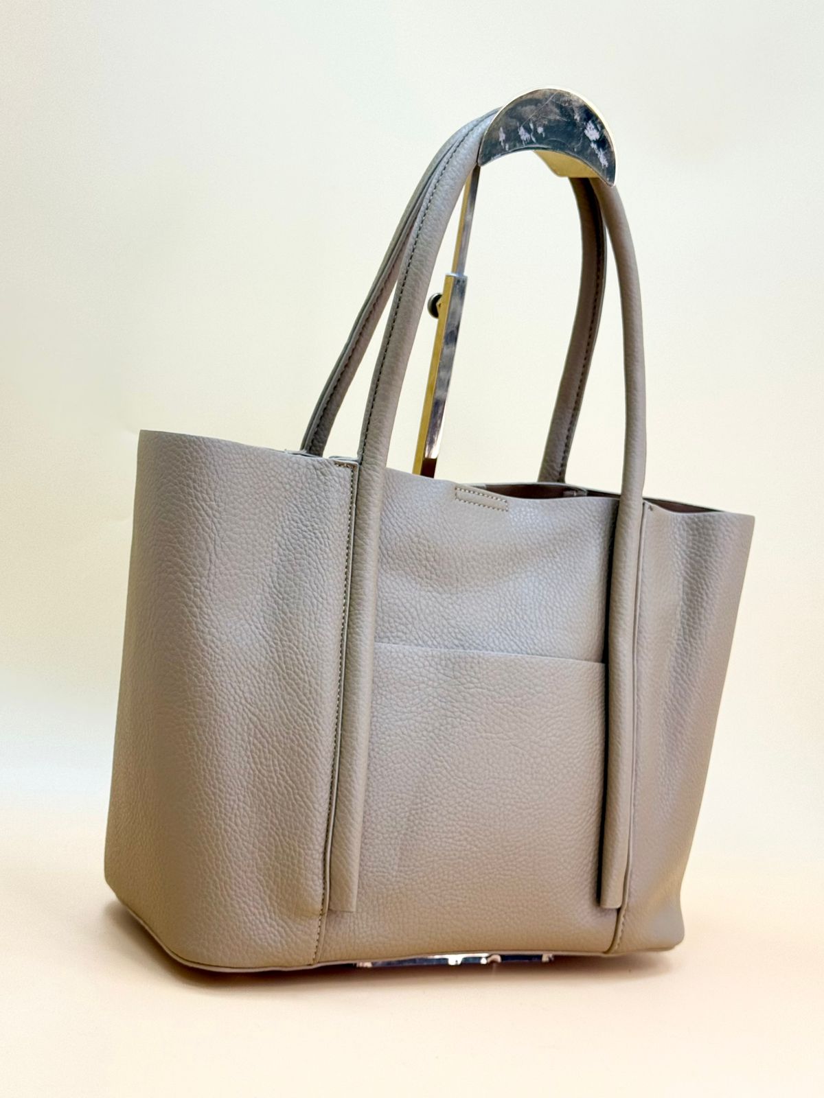 NEW 2026 ,  WOMEN HANDBAGS B32