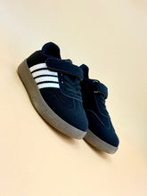 NEW ,  KIDS SHOES SIZE FROM 26 TO 37 K34