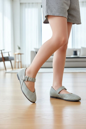 NEW ,  KIDS SHOES SIZE FROM 30 TO 35 K31