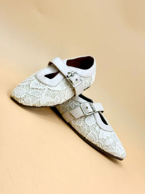 NEW ,  KIDS SHOES SIZE FROM 30 TO 35 K30