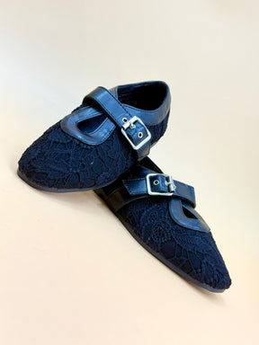 NEW ,  KIDS SHOES SIZE FROM 30 TO 35 K30