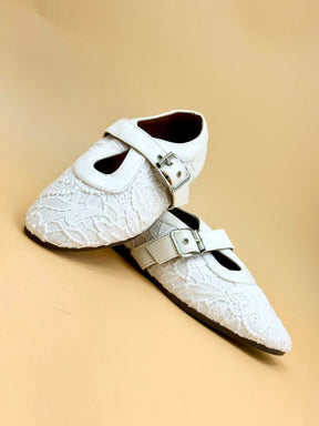 NEW ,  KIDS SHOES SIZE FROM 30 TO 35 K30