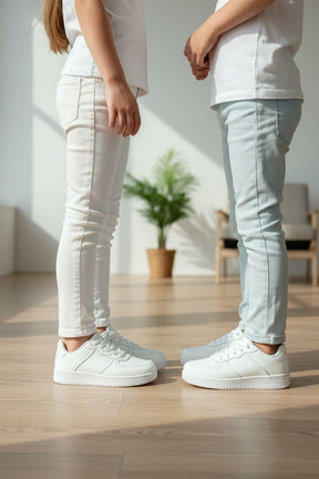 NEW ,  KIDS SHOES SIZE FROM 24 TO 35 K40