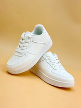 NEW ,  KIDS SHOES SIZE FROM 24 TO 35 K40