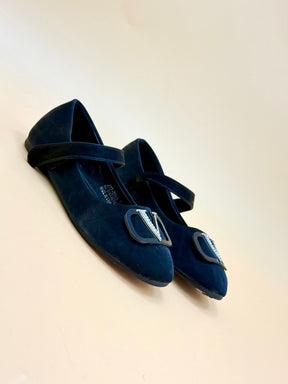 NEW ,  KIDS SHOES SIZE FROM 31 TO 36 K89