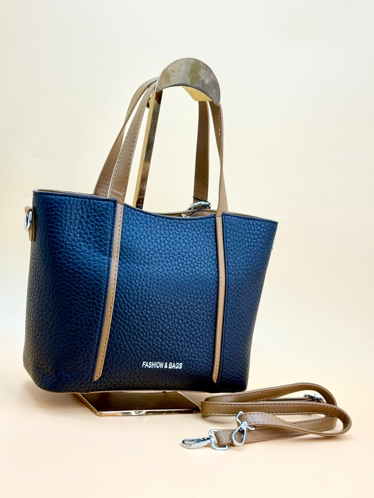 NEW 2026 ,  WOMEN HANDBAGS B135
