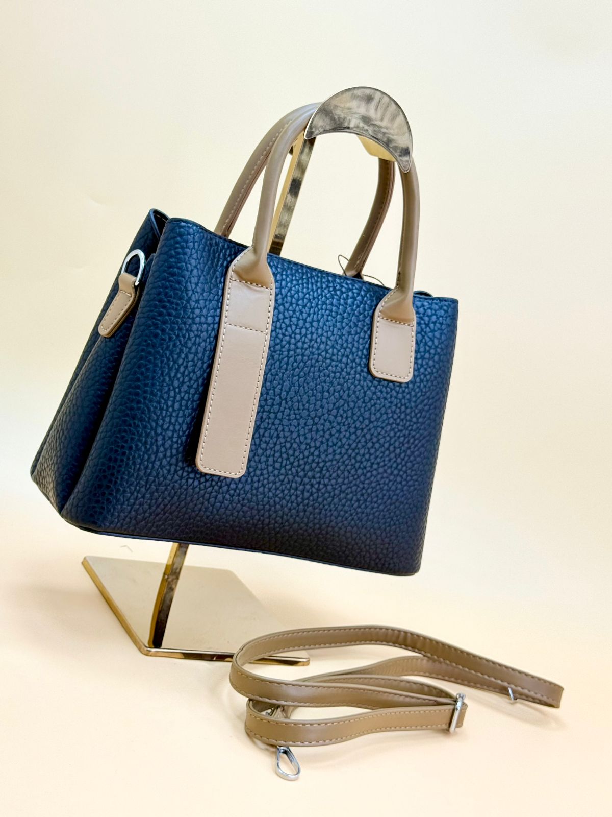 NEW 2026 ,  WOMEN HANDBAGS B142