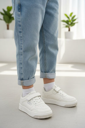 NEW ,  KIDS SHOES SIZE FROM 25 TO 36 K121