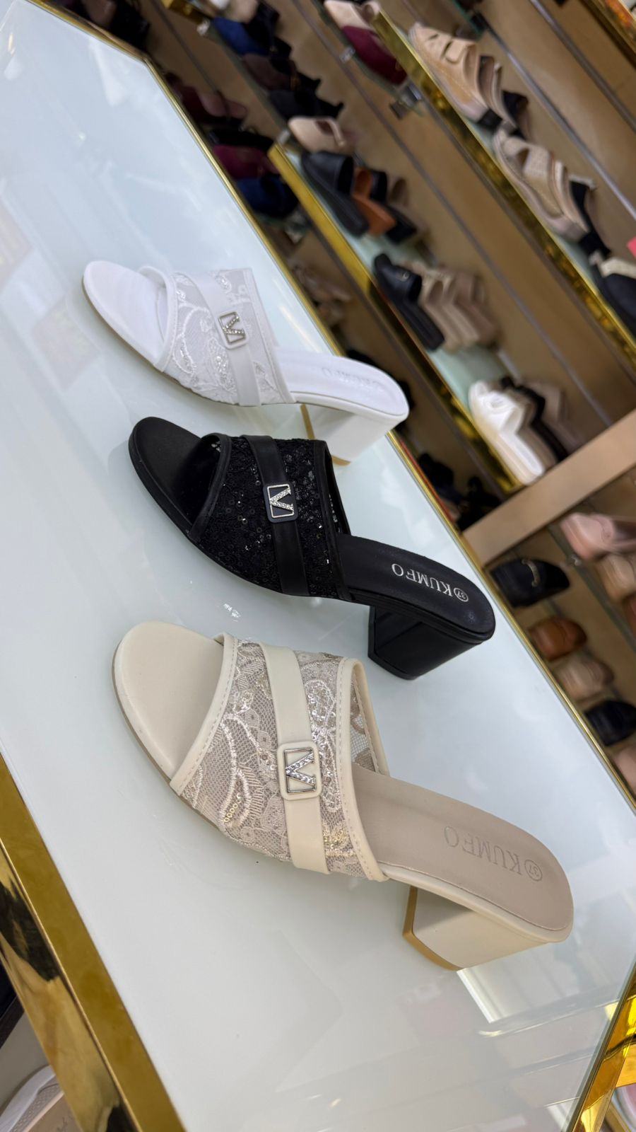 NEW ,  WOMEN SLIPPERS W956