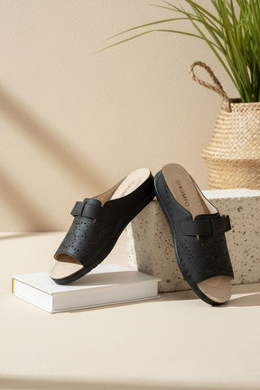 NEW ,  WOMEN SLIPPERS W968