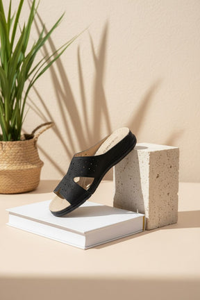 NEW ,  WOMEN SLIPPERS W967
