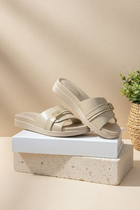 NEW ,  WOMEN SLIPPERS W960