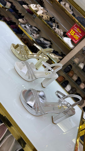 NEW ,  WOMEN SHOES HEELS W771