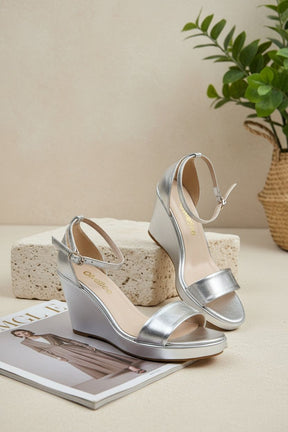 NEW ,  WOMEN SHOES HEELS W821