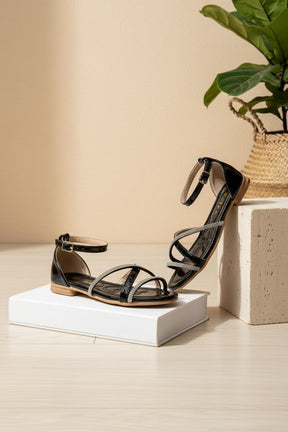NEW ,  KIDS SHOES SIZE FROM 20 TO 36 K277