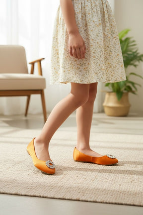 NEW ,  KIDS SHOES K26 SIZE FROM 25 TO 36