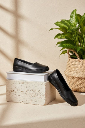NEW ,  WOMEN SLIPPERS W726
