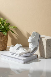 NEW ,  KIDS SHOES SIZE FROM 32 TO 37 K123