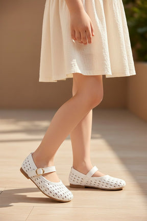 NEW ,  KIDS SHOES SIZE FROM 25 TO 36 K145