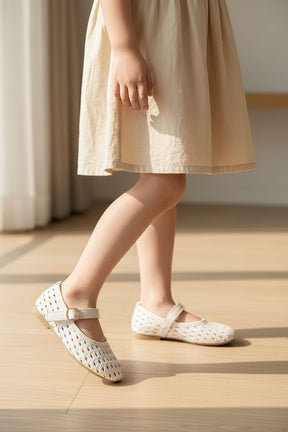 NEW ,  KIDS SHOES SIZE FROM 25 TO 36 K145