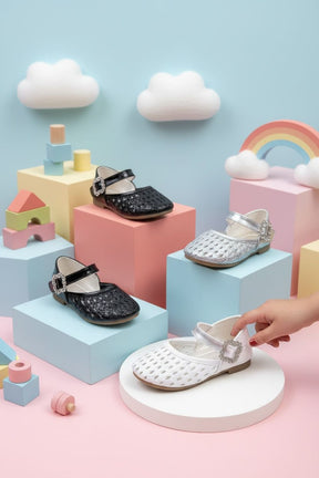 NEW ,  KIDS SHOES SIZE FROM 25 TO 30 K127