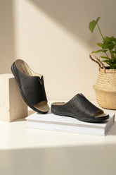 NEW ,  WOMEN SLIPPERS W926