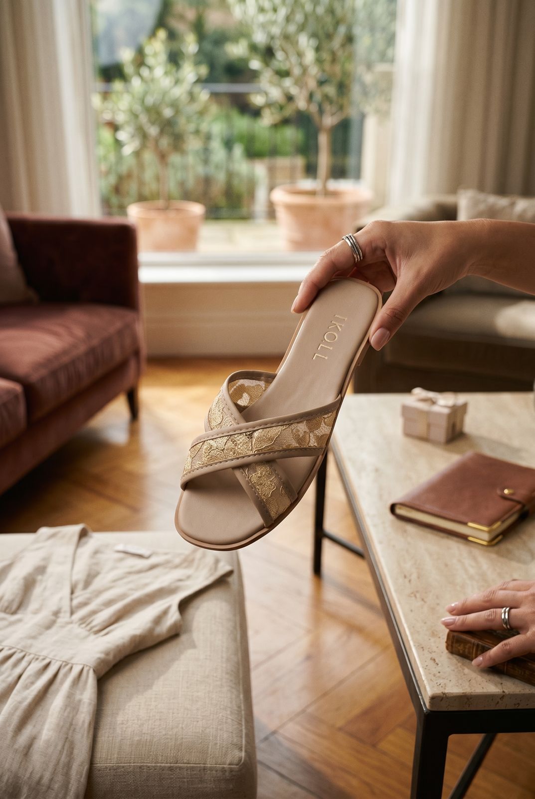 WOMEN SLIPPERS S44