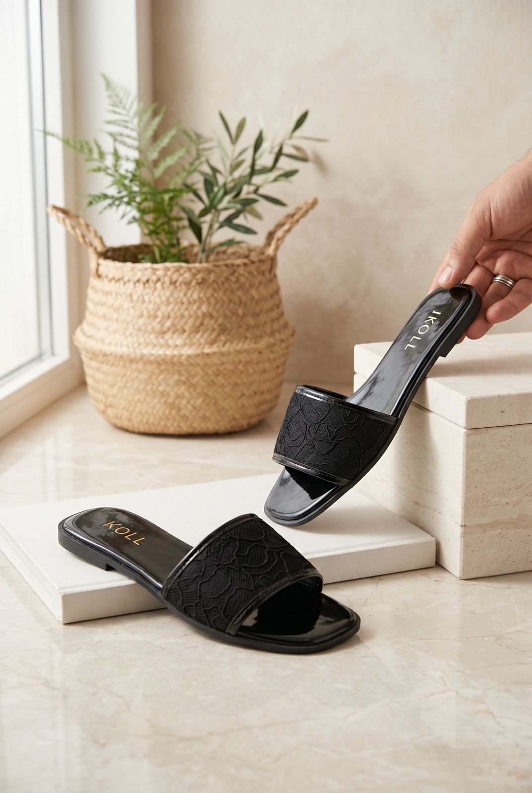 WOMEN SLIPPERS S49