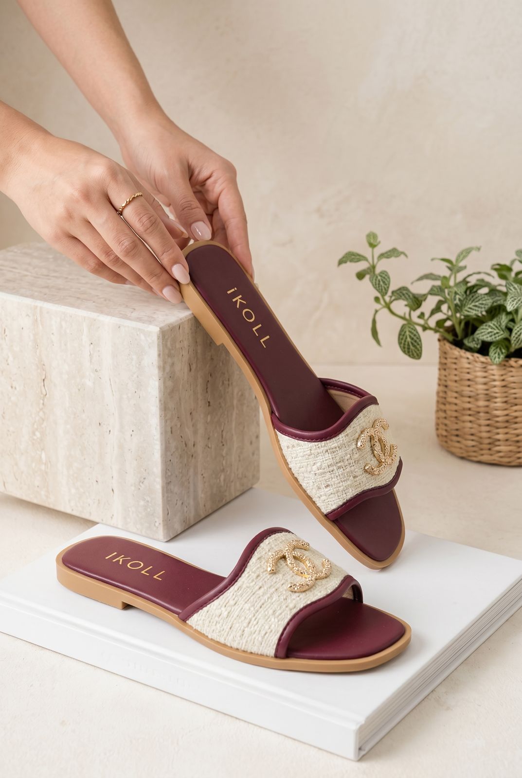 WOMEN SLIPPERS S14